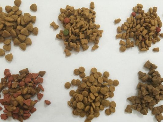 Çok fonksiyonel Otomatik Evcil hayvan besinleri imalat makinesi